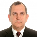 Prof. Dr. Renato Bottini PROFESSOR PESQUISADOR
PHD/PMP, graduado em Engenharia Eletrônica pela FEI (Faculdade de Engenharia Industrial) e pós-graduado em Sistemas Digitais também pela FEI. Especialista em Engenharia Ambiental pela Universidade Estadual de Campinas - Unicamp e PhD - Quality Management pela BSU (State University Alabama), EUA. Certificado pelo PMI (Project Management Institute) como Project Management Professional (PMP) desde 2006. Atua na Consultoria de Sistemas de Gestão da Qualidade / Ambiental / Segurança e Gerenciamento de Projetos. Foi Auditor Líder do BVQI - Bureau Veritas Quality International por 17 anos atuando em certificações de empresas nacionais e internacionais e Consultor da FGV (Fundação Getúlio Vargas) por 05 anos atuando exclusivamente no setor público. Presidiu a Comissão de Certificação de Produtos do órgão BSI - British Standard International. É pesquisador na FEQ-UNICAMP (Faculdade de Engenharia Química da Universidade Estadual de Campinas). Exerce atividades de docência como professor dos cursos de extensão / especialização em Gestão da Qualidade, Gestão de Produção, Engenharia Ambiental e Gestão de Projetos da Universidade Estadual de Campinas - Unicamp desde 2006.